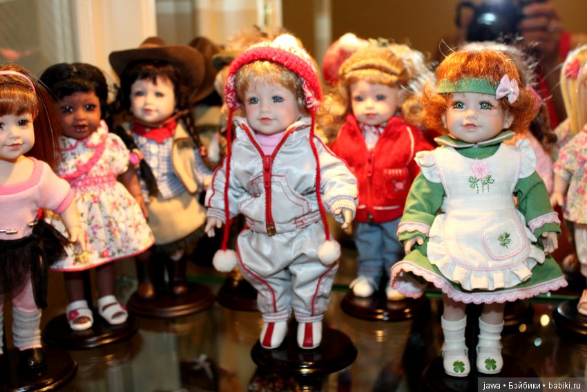 Шкафчик с сокровищами — Домашние коллекции кукол: фото собраний (фото 3)