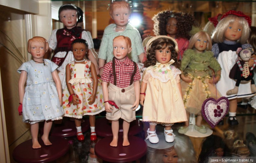 Шкафчик с сокровищами — Домашние коллекции кукол: фото собраний