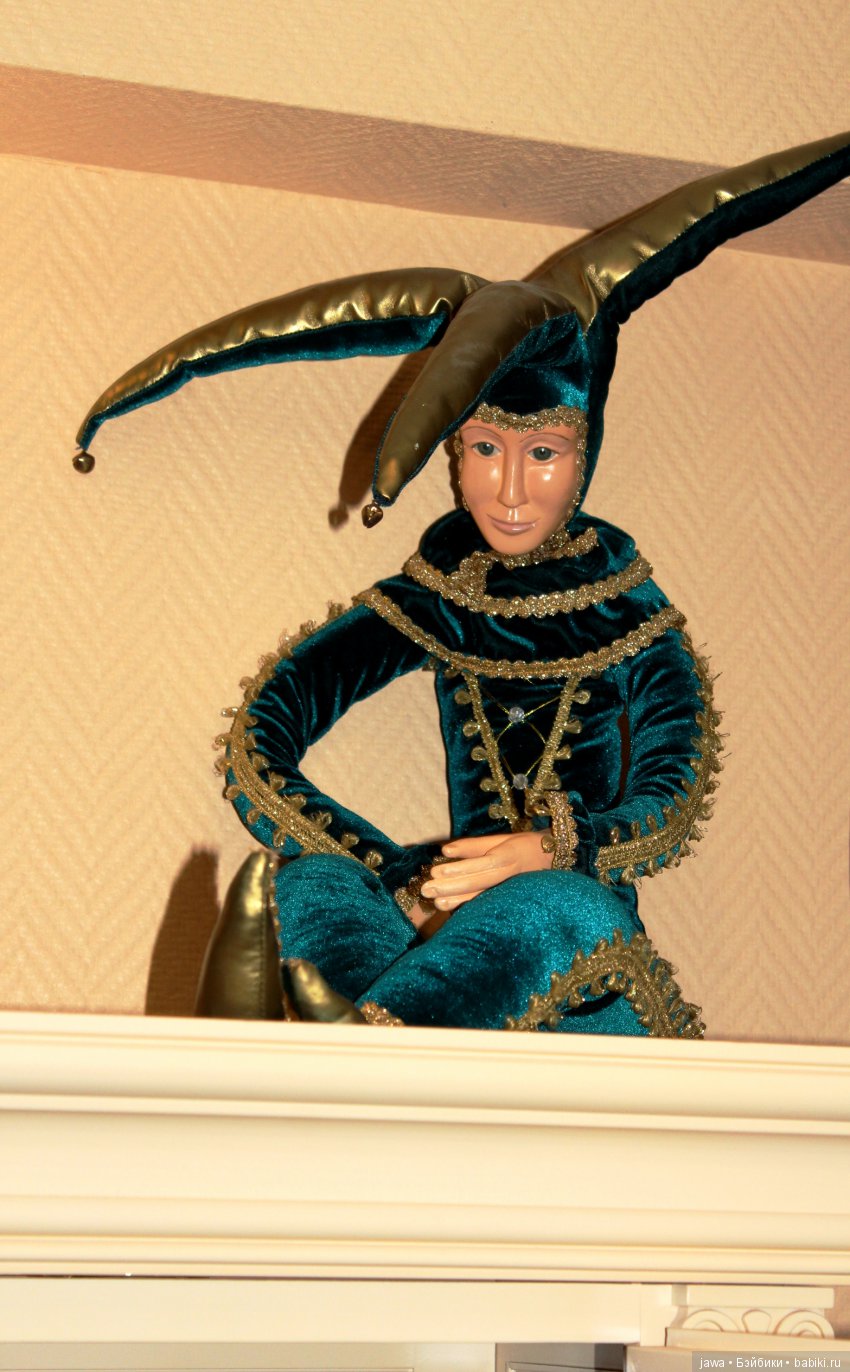 Шкафчик с сокровищами — Домашние коллекции кукол: фото собраний