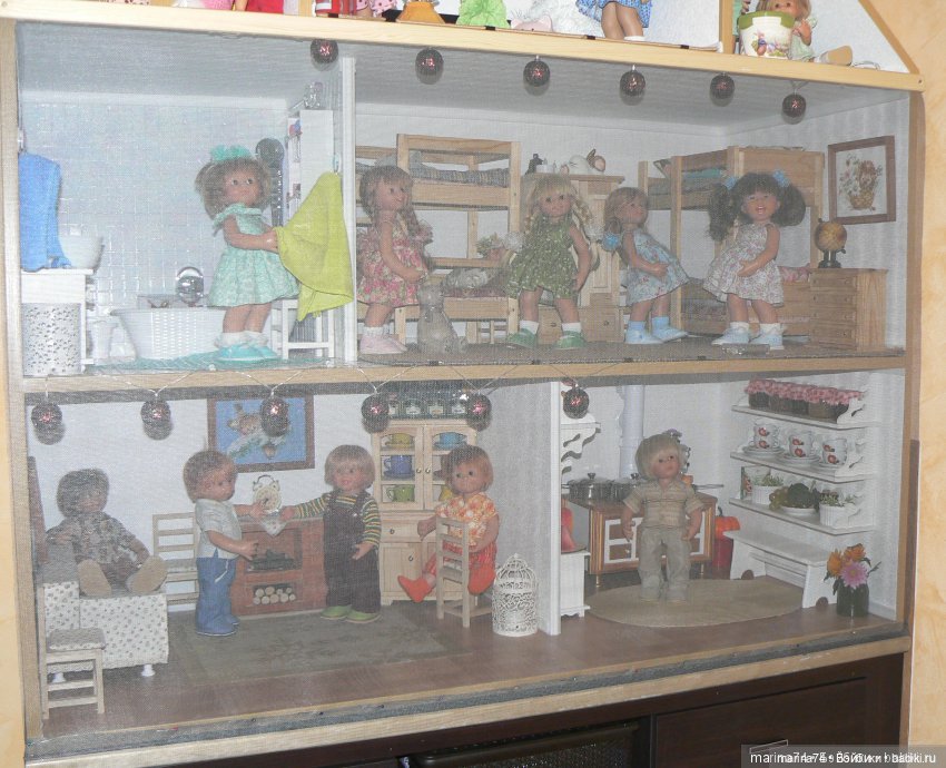 Кукольный шкаф — Домашние коллекции кукол: фото собраний (фото 3)