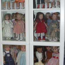 Кукольный шкаф