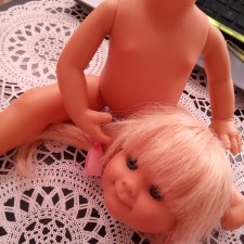 Я только взяла её в руки