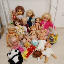 Большой лот кукол и игрушек