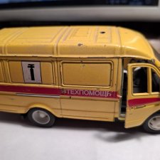 Винтажные машинки 1:24