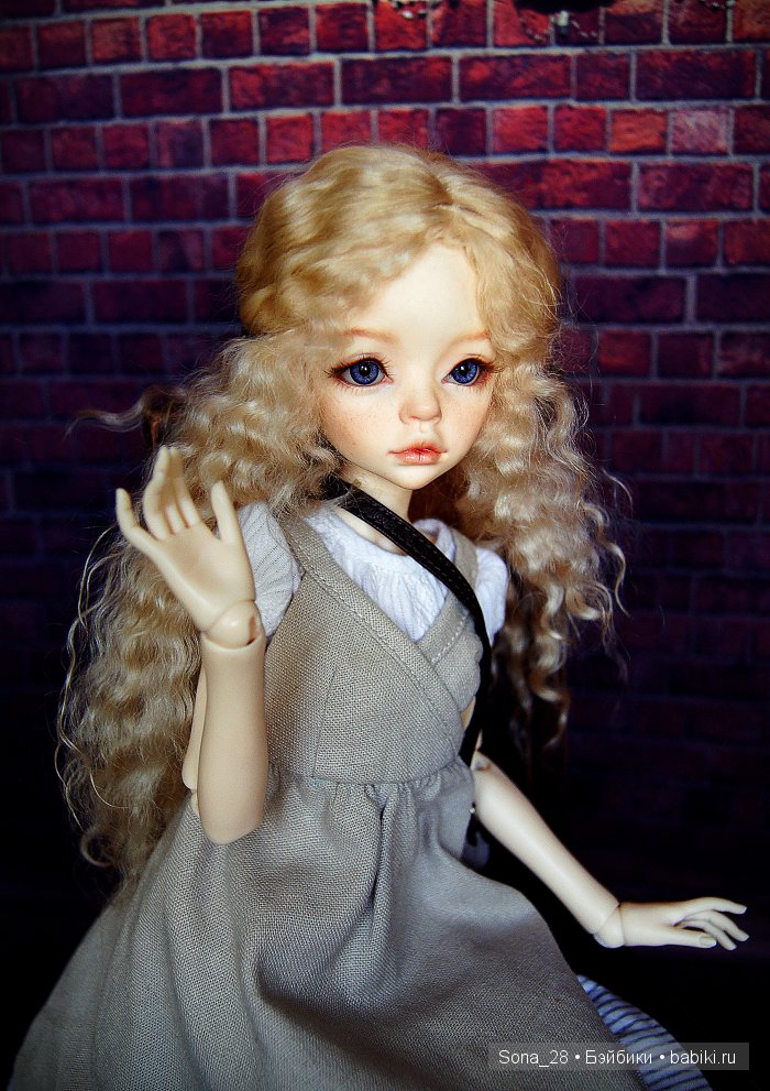 Две сестренки Ларины от DIMdoll