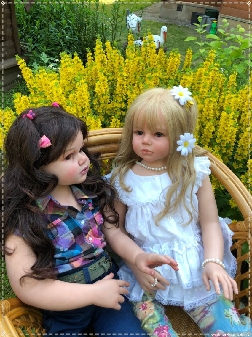 Две непоседы, два солнышка, две любимые малышки - счастье, умноженное на два