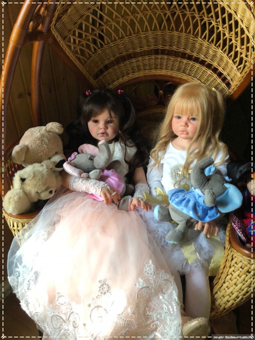 Две непоседы, два солнышка, две любимые малышки - счастье, умноженное на два