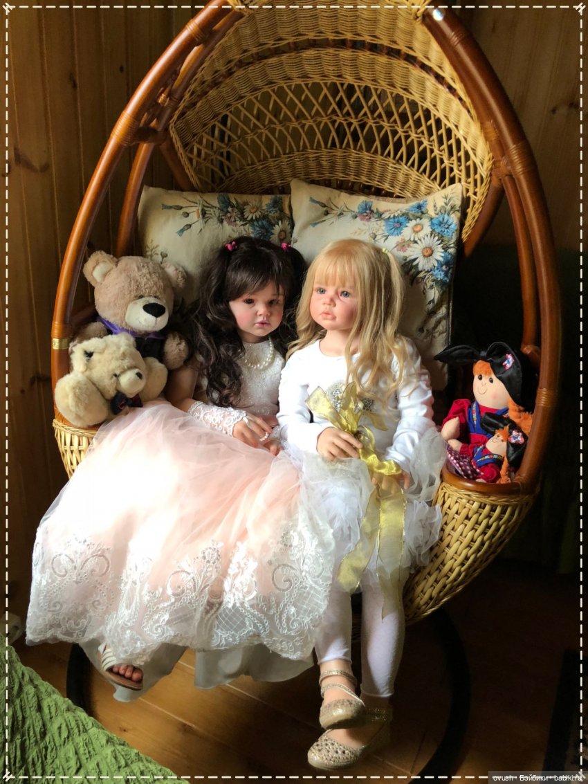 Две непоседы, два солнышка, две любимые малышки - счастье, умноженное на два