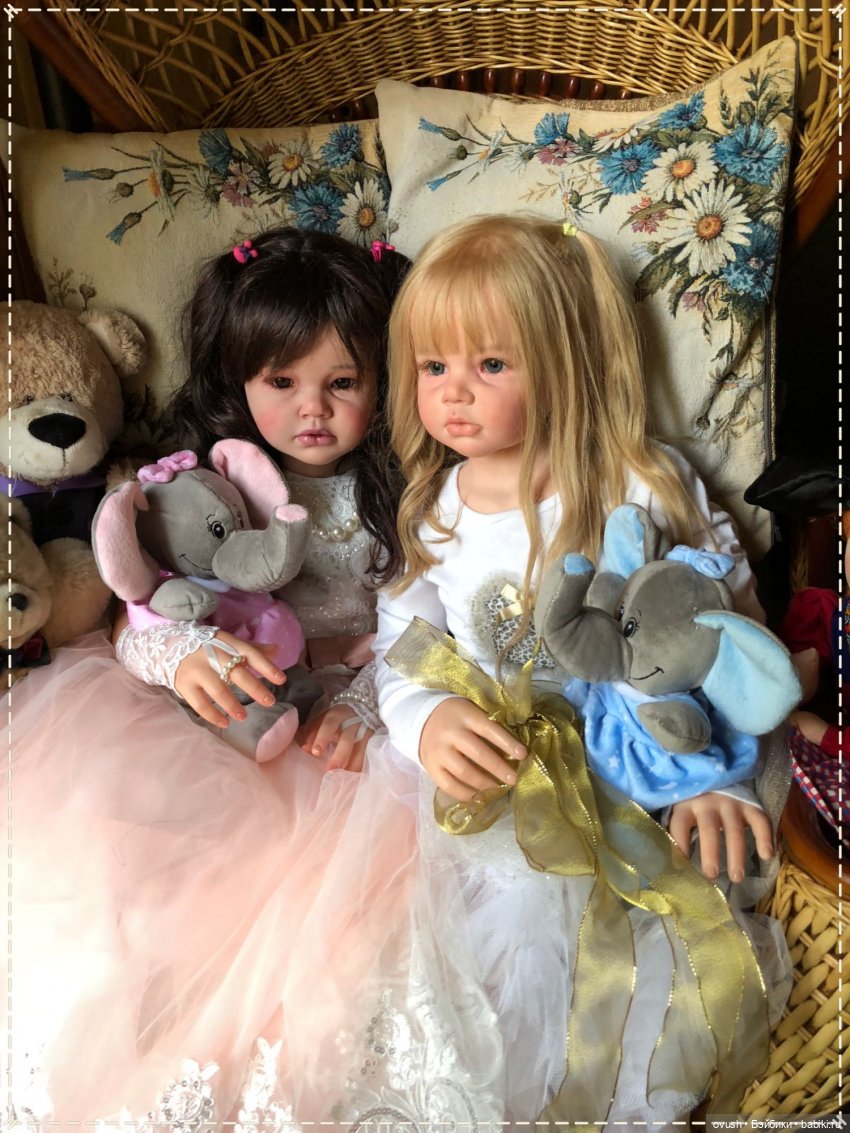 Две непоседы, два солнышка, две любимые малышки - счастье, умноженное на два