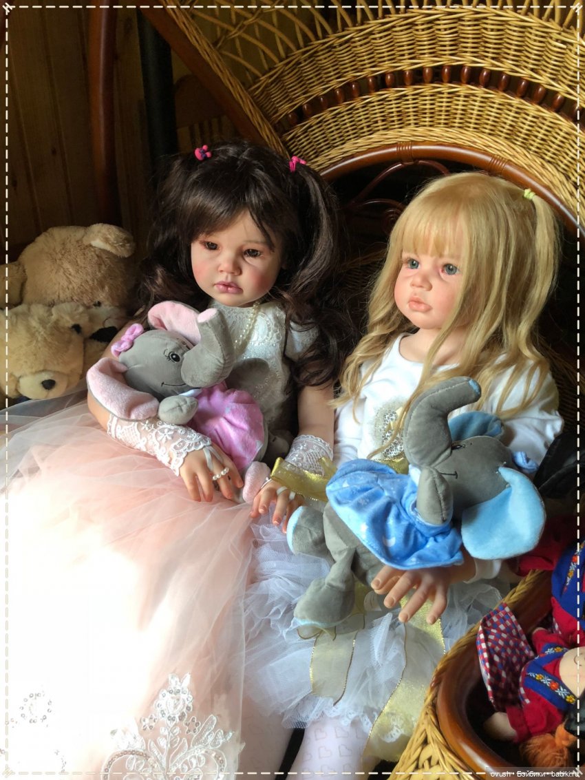 Две непоседы, два солнышка, две любимые малышки - счастье, умноженное на два