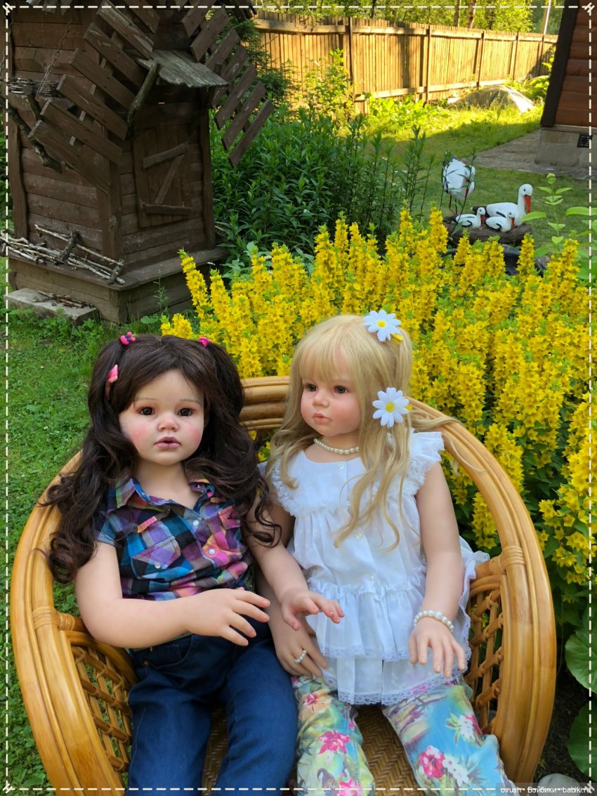 Две непоседы, два солнышка, две любимые малышки - счастье, умноженное на два