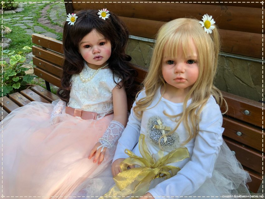 Две непоседы, два солнышка, две любимые малышки - счастье, умноженное на два