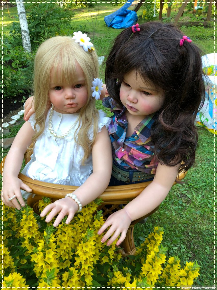 Две непоседы, два солнышка, две любимые малышки - счастье, умноженное на два