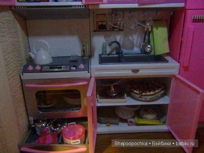 Кухня для Барби и её семьи (фото 6)
