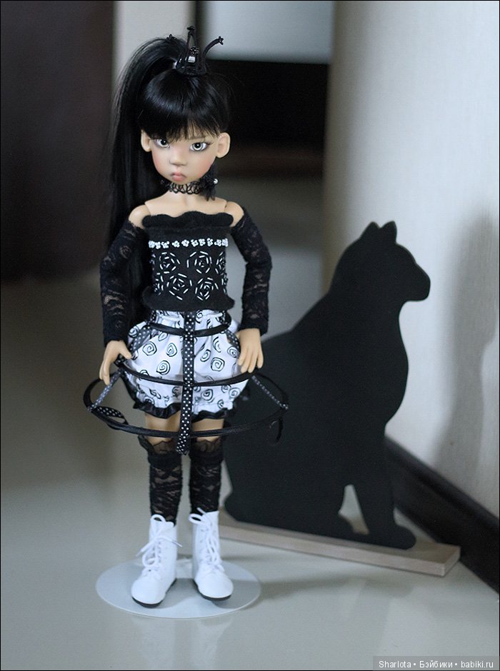 Мои любимые Принцессы-Кошки! Одна почти статичная, а вот за второй… побегала)) (фото 5)