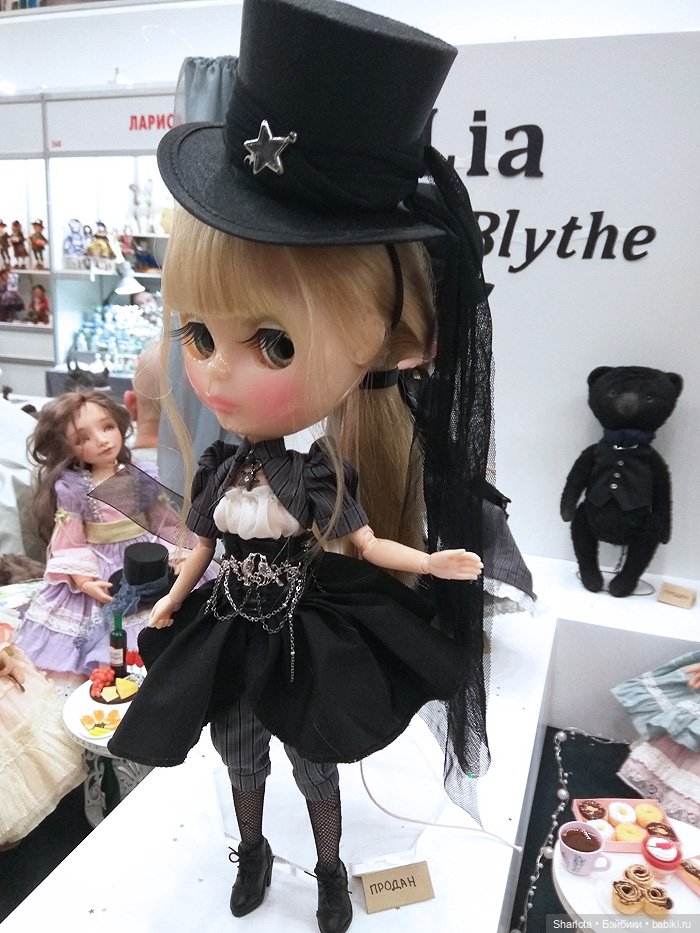 Весенний бал кукол, выставка на Тишинке. Или три моих - АХ