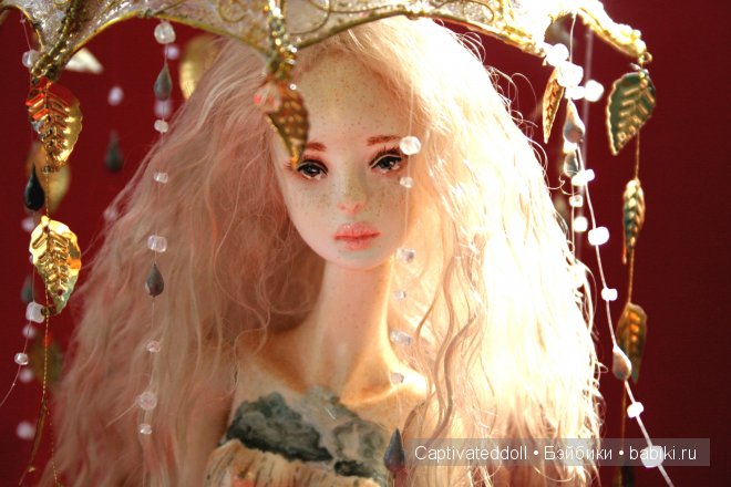 Авторская шарнирная LLUVIA 34 см, Арт-объект материал ЛМ молд Келли автор Юлия Нечаева