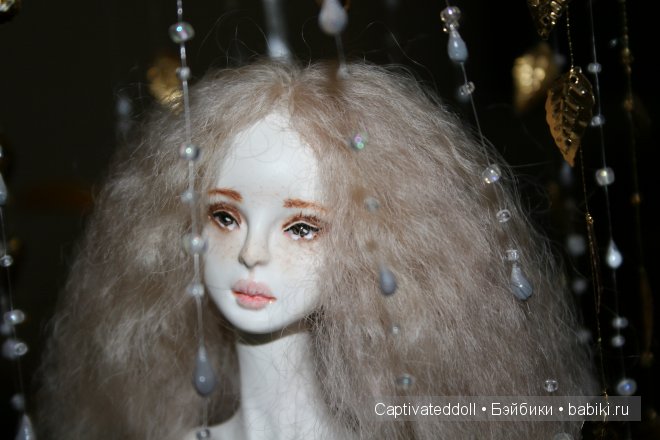 Авторская шарнирная LLUVIA 34 см, Арт-объект материал ЛМ молд Келли автор Юлия Нечаева (фото 2)