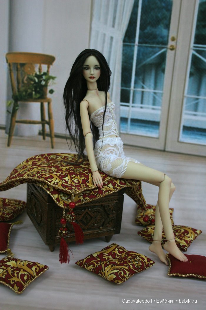 Авторская шарнирная кукла Мариам 2. Автор Юлия Нечаева