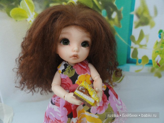 Пукифи Карина и её охрана