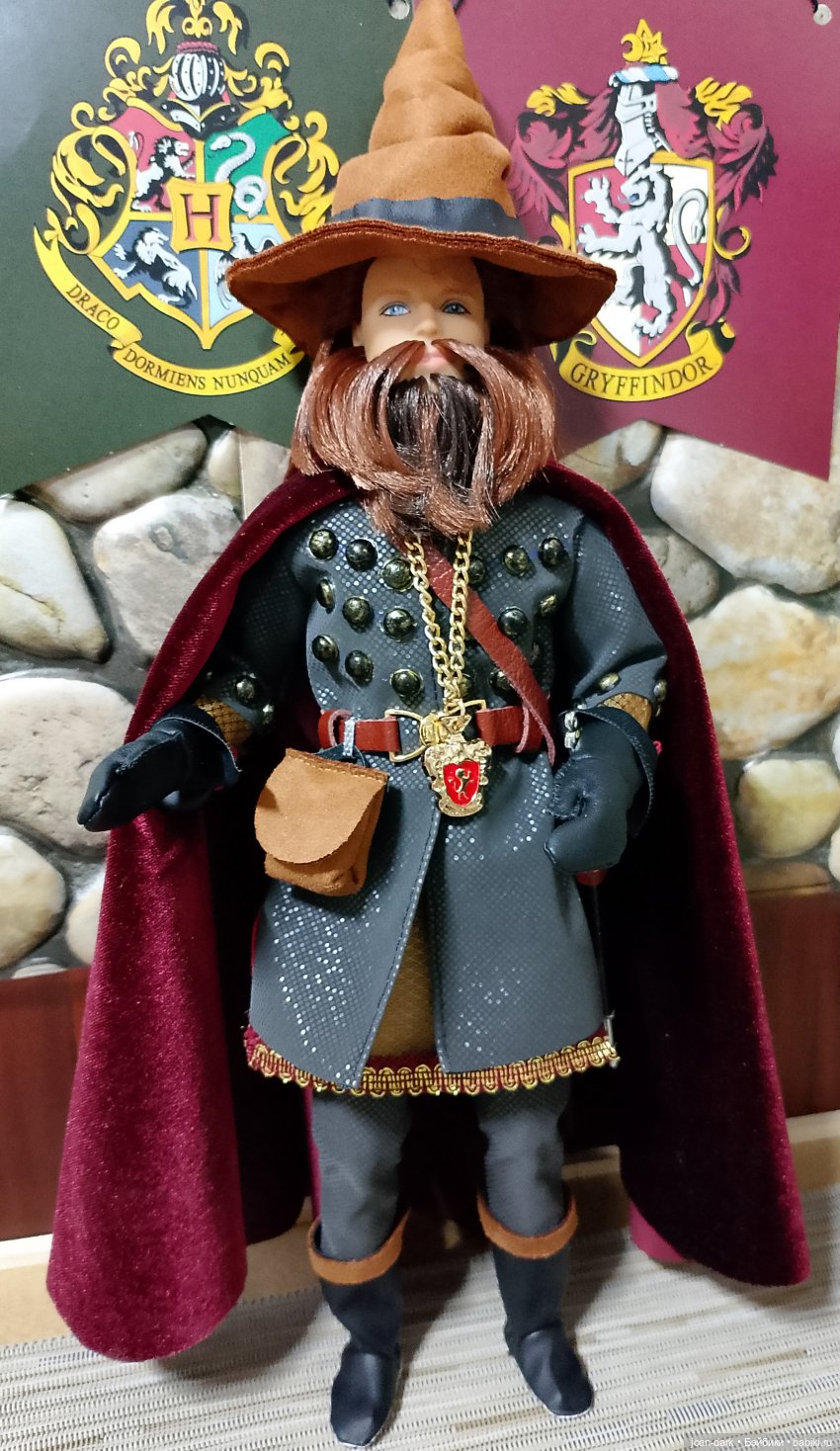 Гарри Поттер. Основатели Хогвартса. Годрик Гриффиндор (фото 2)