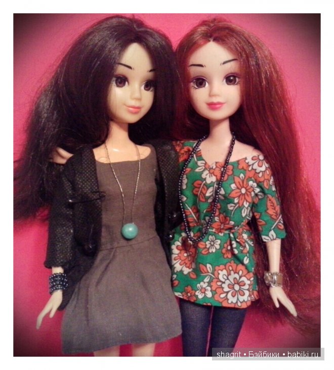 Это близняшки (головы с неизвесных кукол, очень лица понравились, у них глазки вставные и реснички накладные, а тела от barbie mattel)