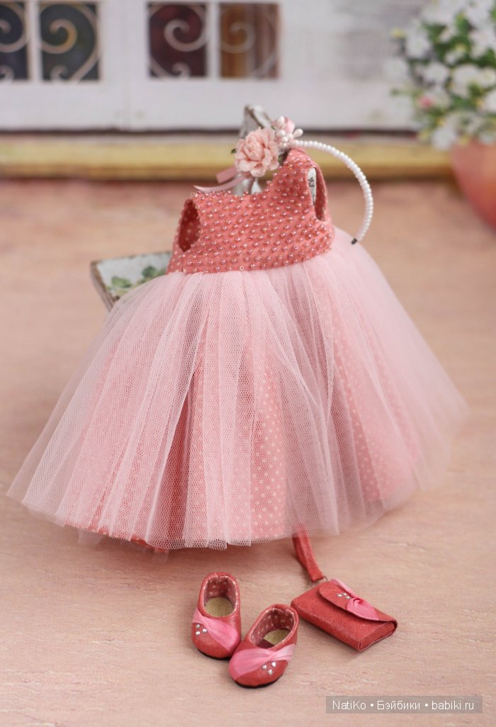 Нежные наряды и много-много обуви от NatiKo (фото 8)