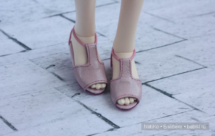 Одежки, обувки... Новая небольшая подборка