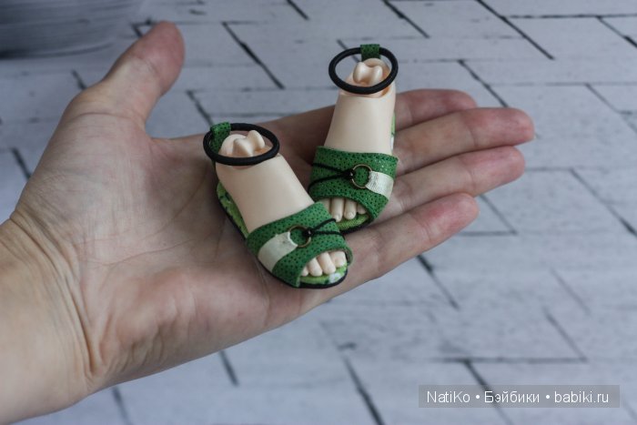 Одежки, обувки... Новая небольшая подборка