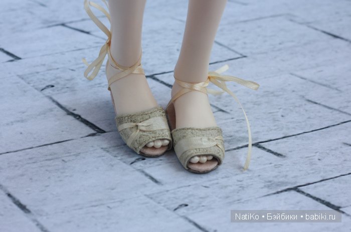 Одежки, обувки... Новая небольшая подборка