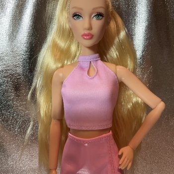 Вторая Дефа хрупкая и белоснежная как Снегурочка