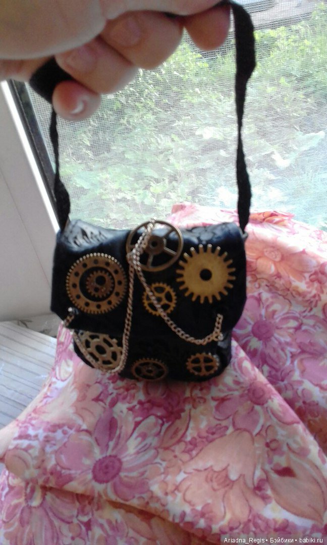 В процессе работы над новыми костюмами (фото 3)