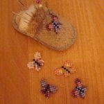 Бабочки из бисера! Схема и объяснения с рисунками на фото