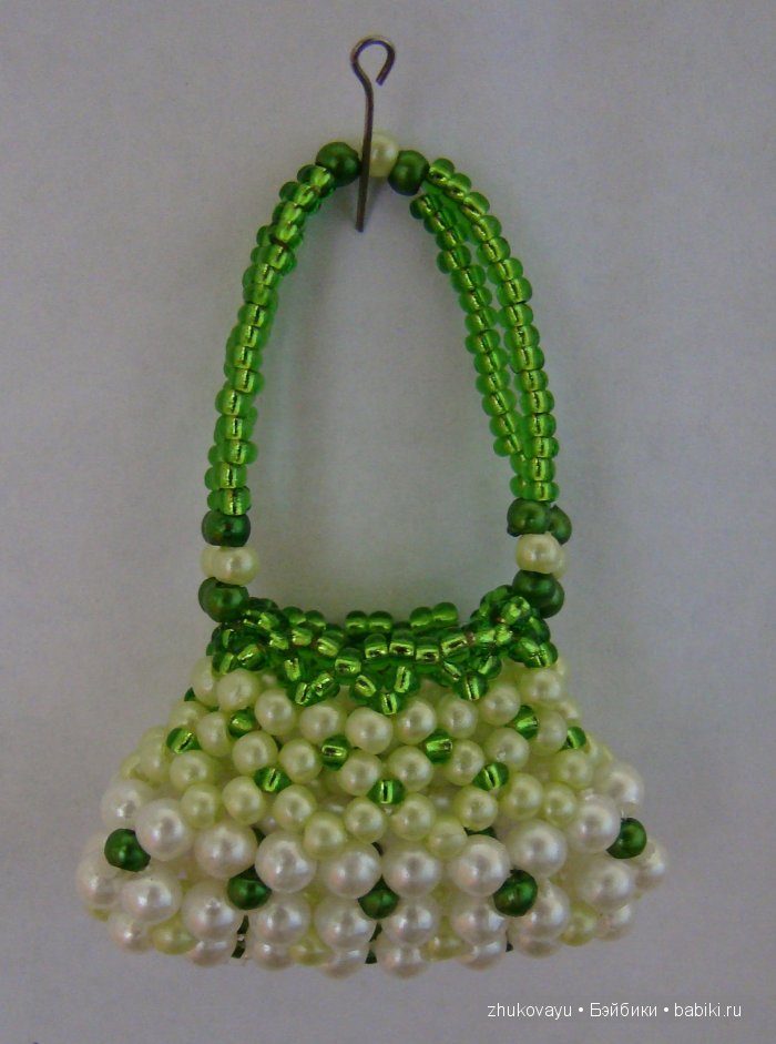 Бисерные кукольные сумочки для леди (фото 8)