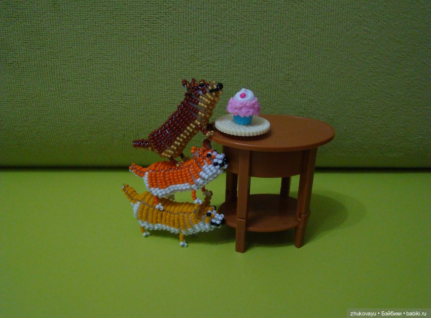 Находчивые корги