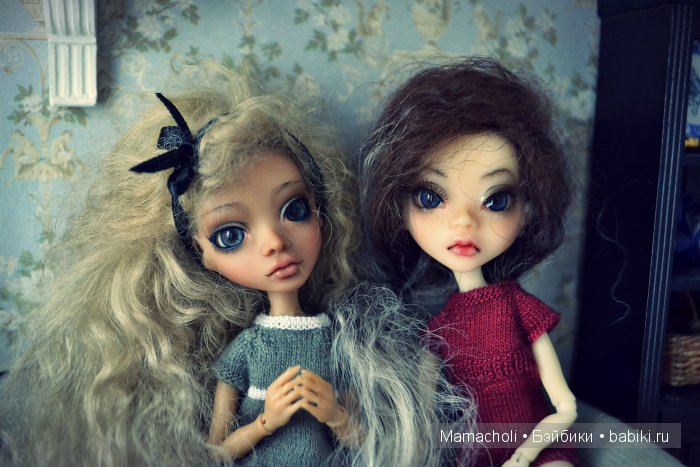 И на последок - подружки (или сестрички?)