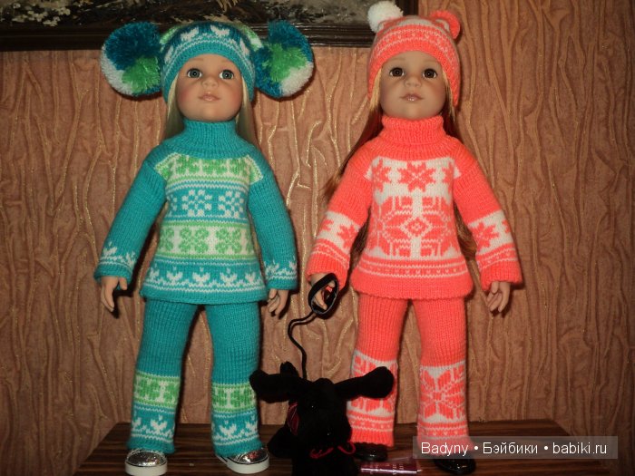 А вот и мы с новыми костюмами