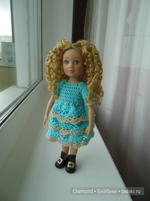 Madame Alexander Take Along Friend 9"