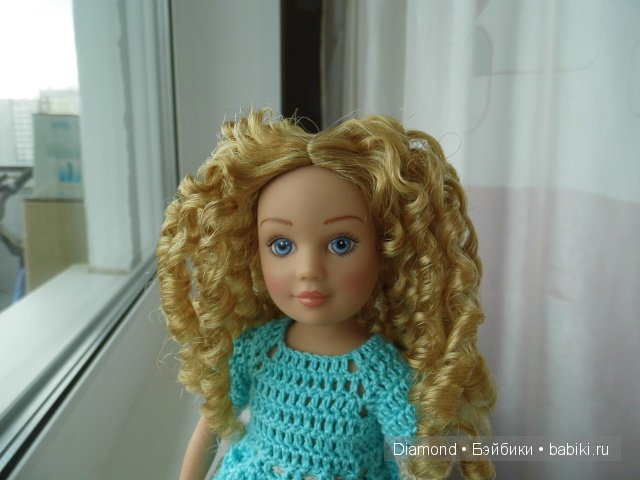 Madame Alexander Take Along Friend 9"