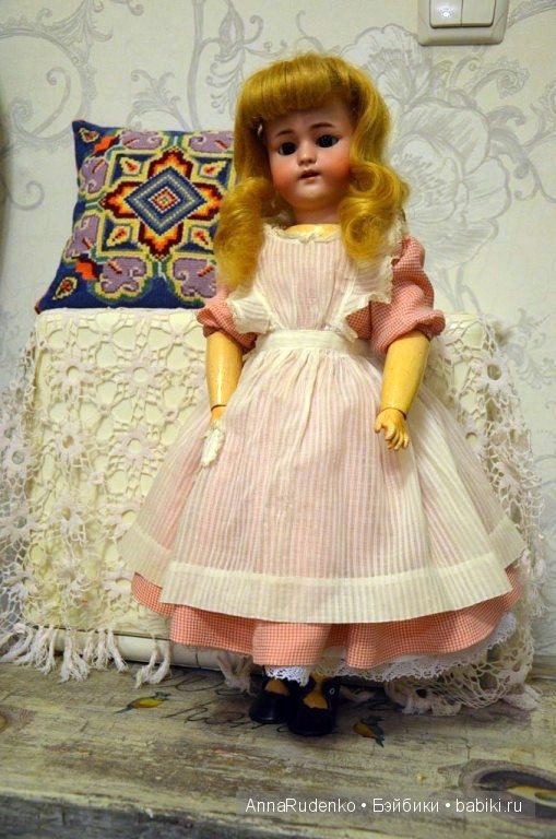 Я назвала её Софи, куколка фирмы Simon & Halbig