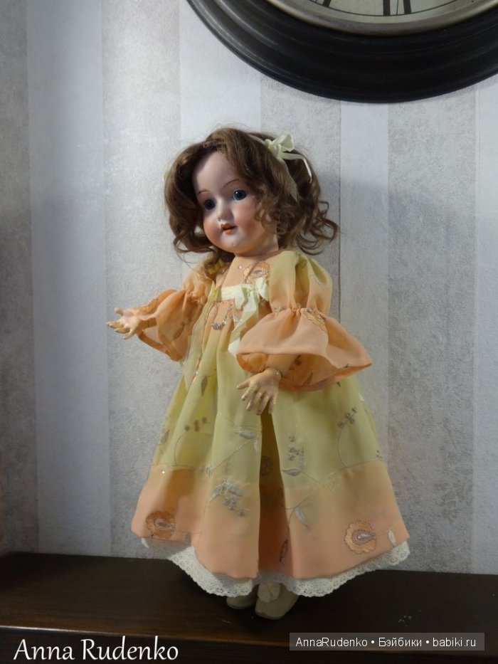 Антикварная кукла Амелия - маленькая принцесса. Armand Marseille
