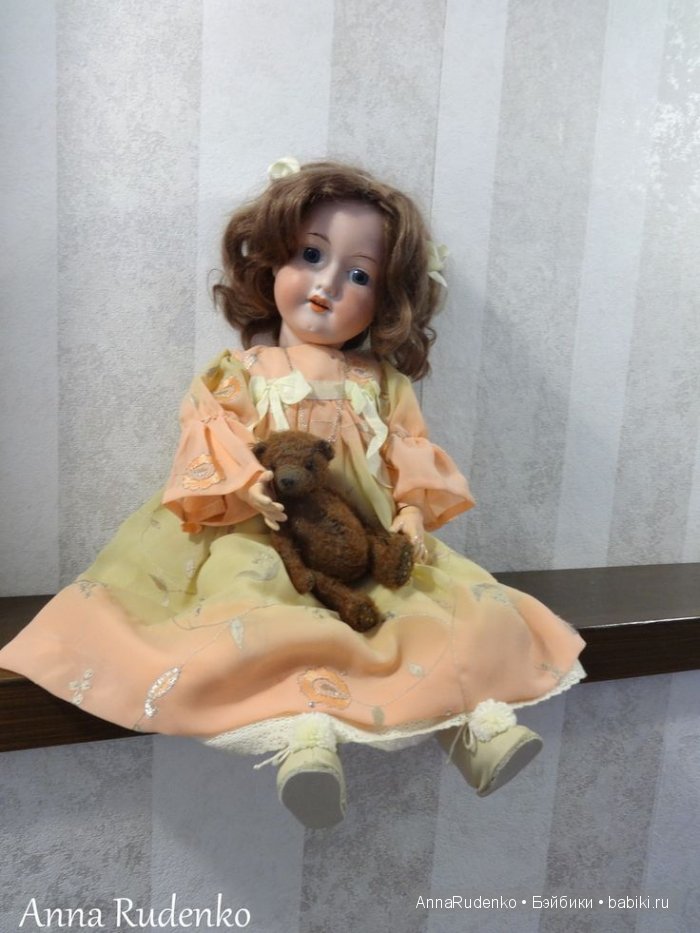 Антикварная кукла Амелия - маленькая принцесса. Armand Marseille