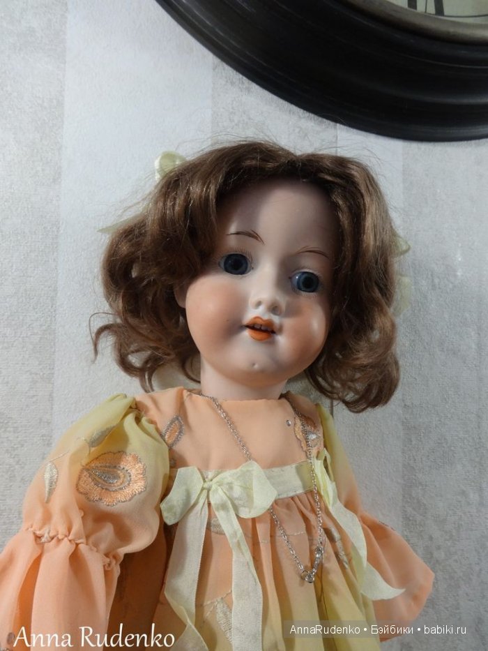 Антикварная кукла Амелия - маленькая принцесса. Armand Marseille