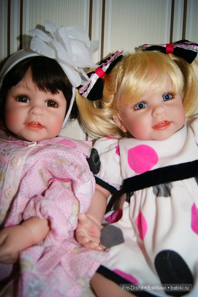 А вои с сестрёнкой Софийкой!!!!