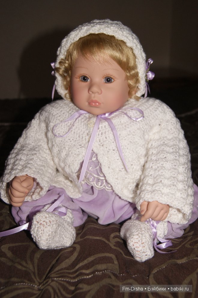 Вот такой у неё аутфит,шикарный.