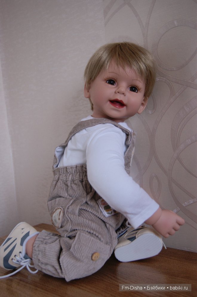 Мальчишка Адора, 2003 года