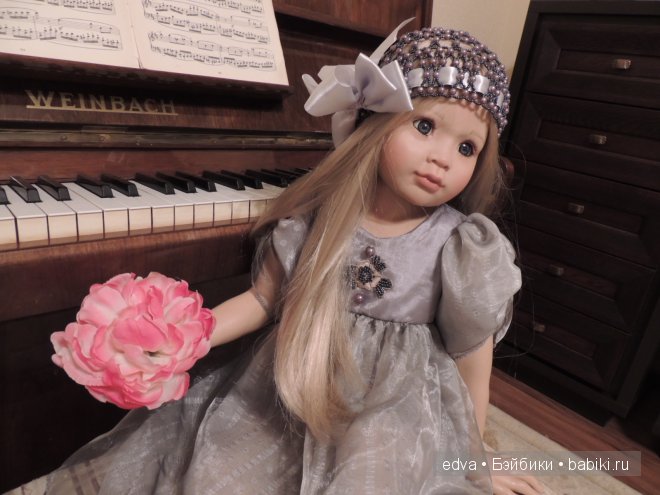 Коллекционная кукла S.Lippl Moonlight (фото 3)
