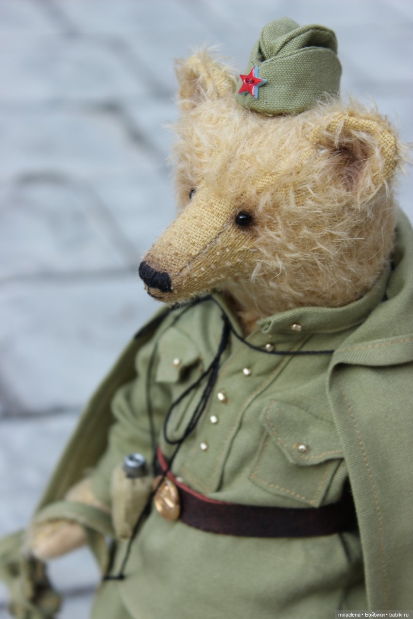 Лишь с улыбкою грустной и ясной поглядите им пристально вслед (фото 6)