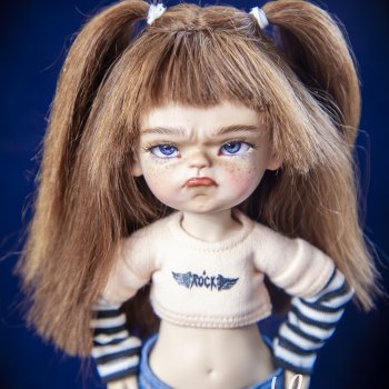 Не все девочки довольные.Новый молд Злюка.