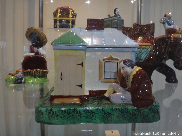 Выставка фарфора и фаянса